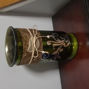 EUC BEAUTIFUL CANDLE HOLDER DECOR